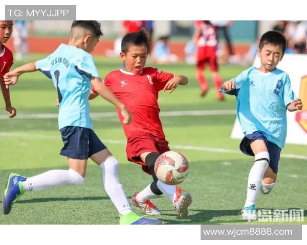 足球明星们的儿子们都在成长谁将继承父亲的足球梦想